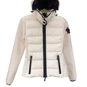 Moncler Women's White Puffer Ski Grenoble Jacket